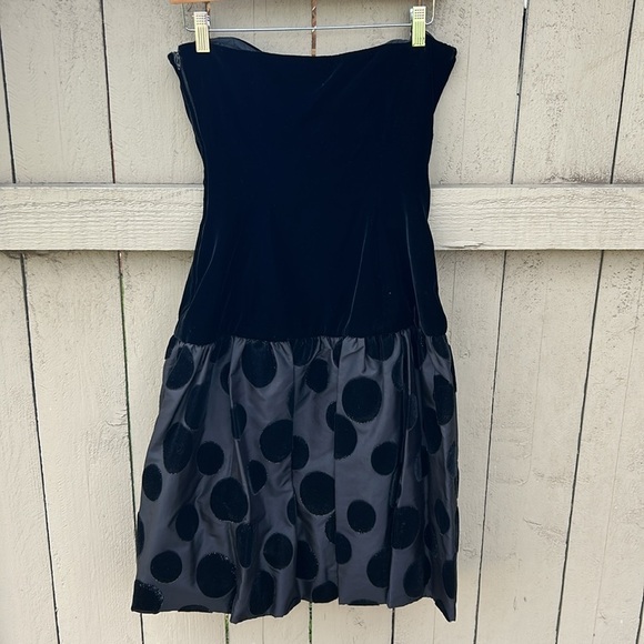 80's Albert Nipon Black Velvet and Satin Cocktail Dress Formal Goth Gothic - Picture 5 of 12